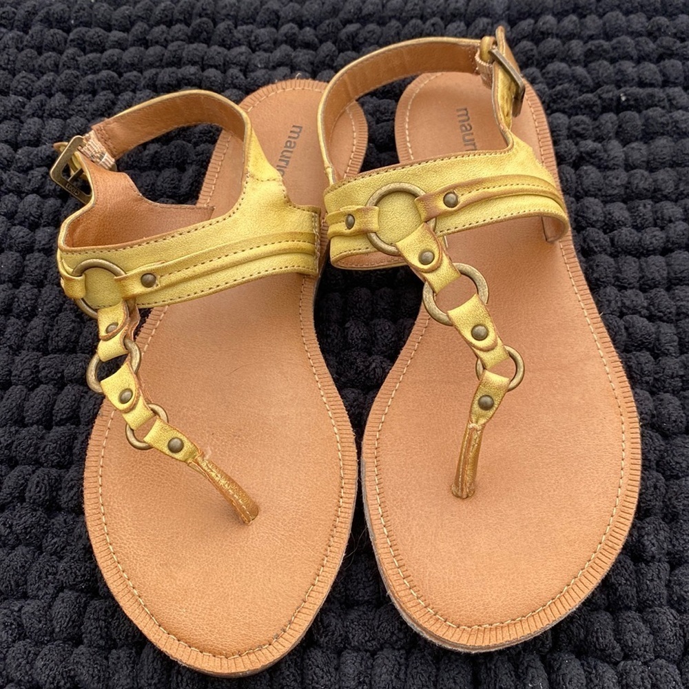 🍍MAURICES SANDALS 🍍SIZE 8🍍